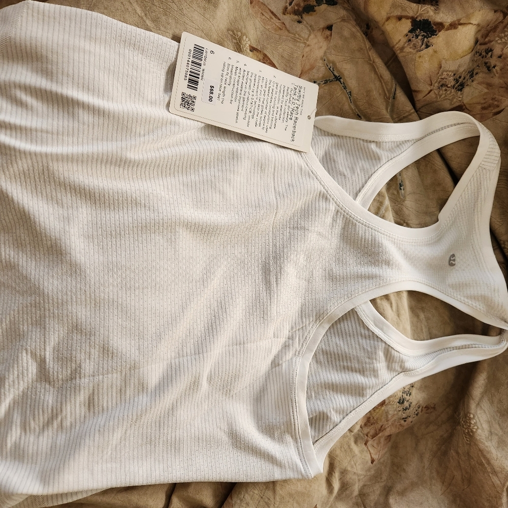 Lululemon Pineapple Hawaii Racerback Tank - Picture 4 of 6